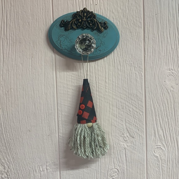 Checked Gnome - Picture 2 of 4